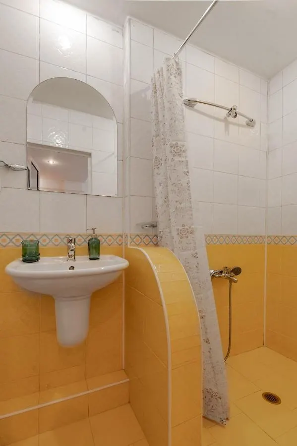 Charming Studio On Vitosha Street By Flat Mаnager Sofia Bulgaria